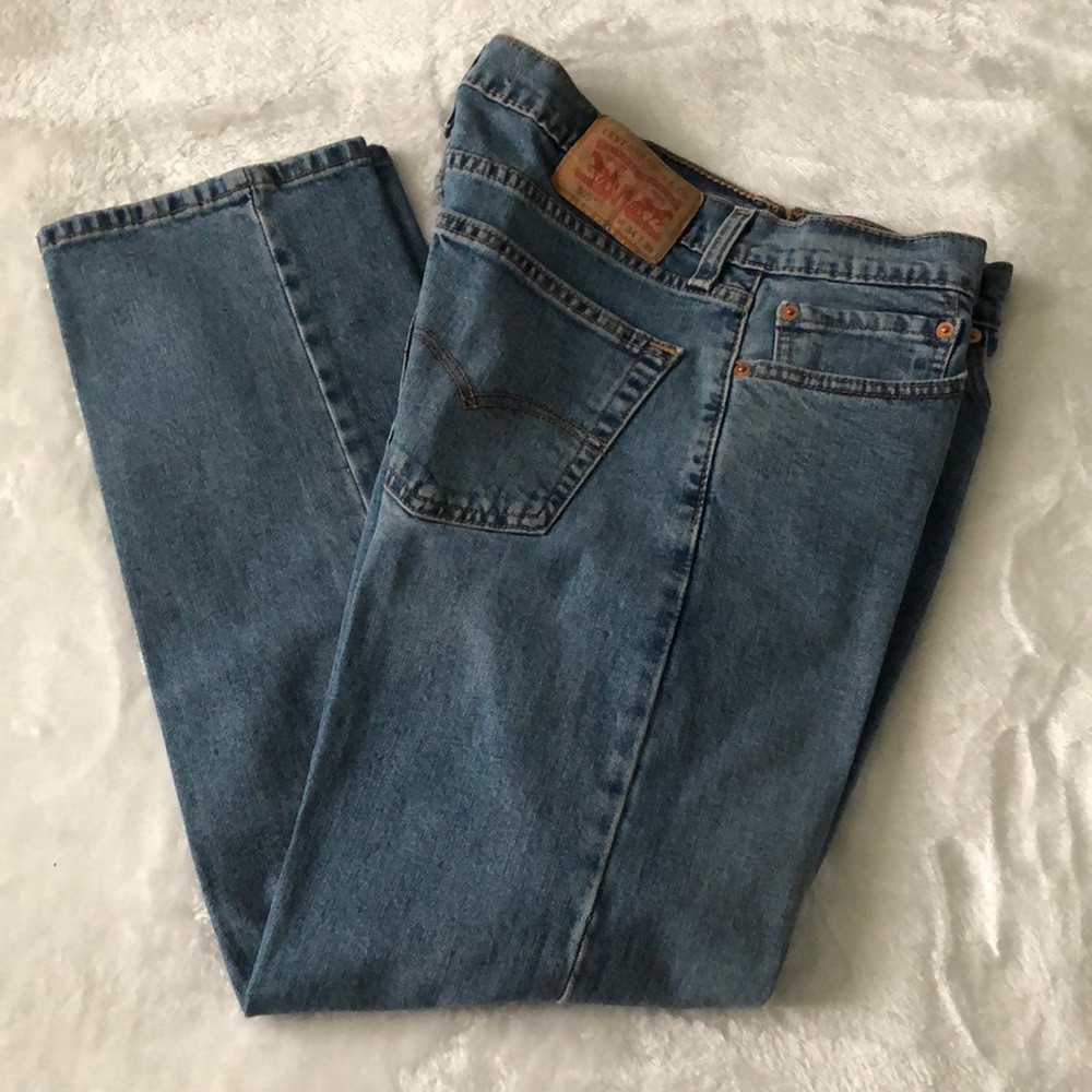 Like New!  The original zip fly created in 1967 Mens 505 Levis Jeans W34 L29